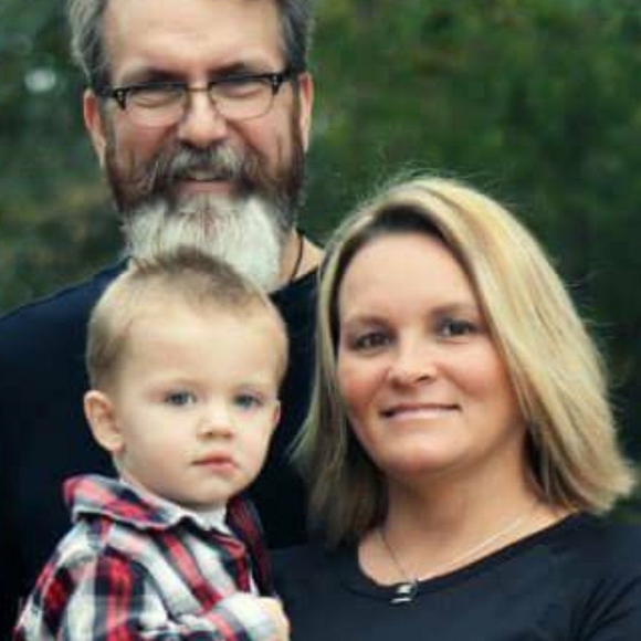 Meet your Posher, Angie - Picture 1 of 1